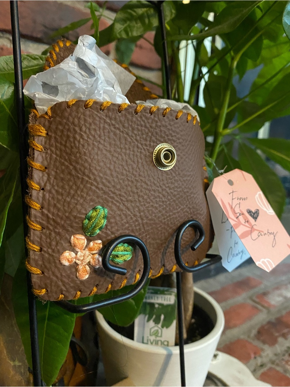 Embroidered Wallet - Picture 2 of 8